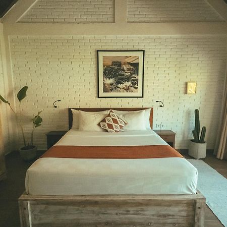 Cari Surf Camp & Studio'S Uluwatu  Luaran gambar