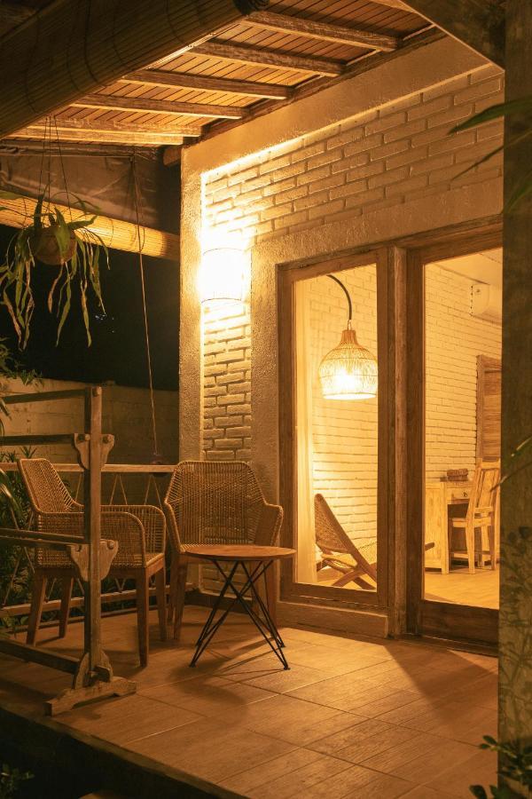 Cari Surf Camp & Studio'S Uluwatu  Luaran gambar