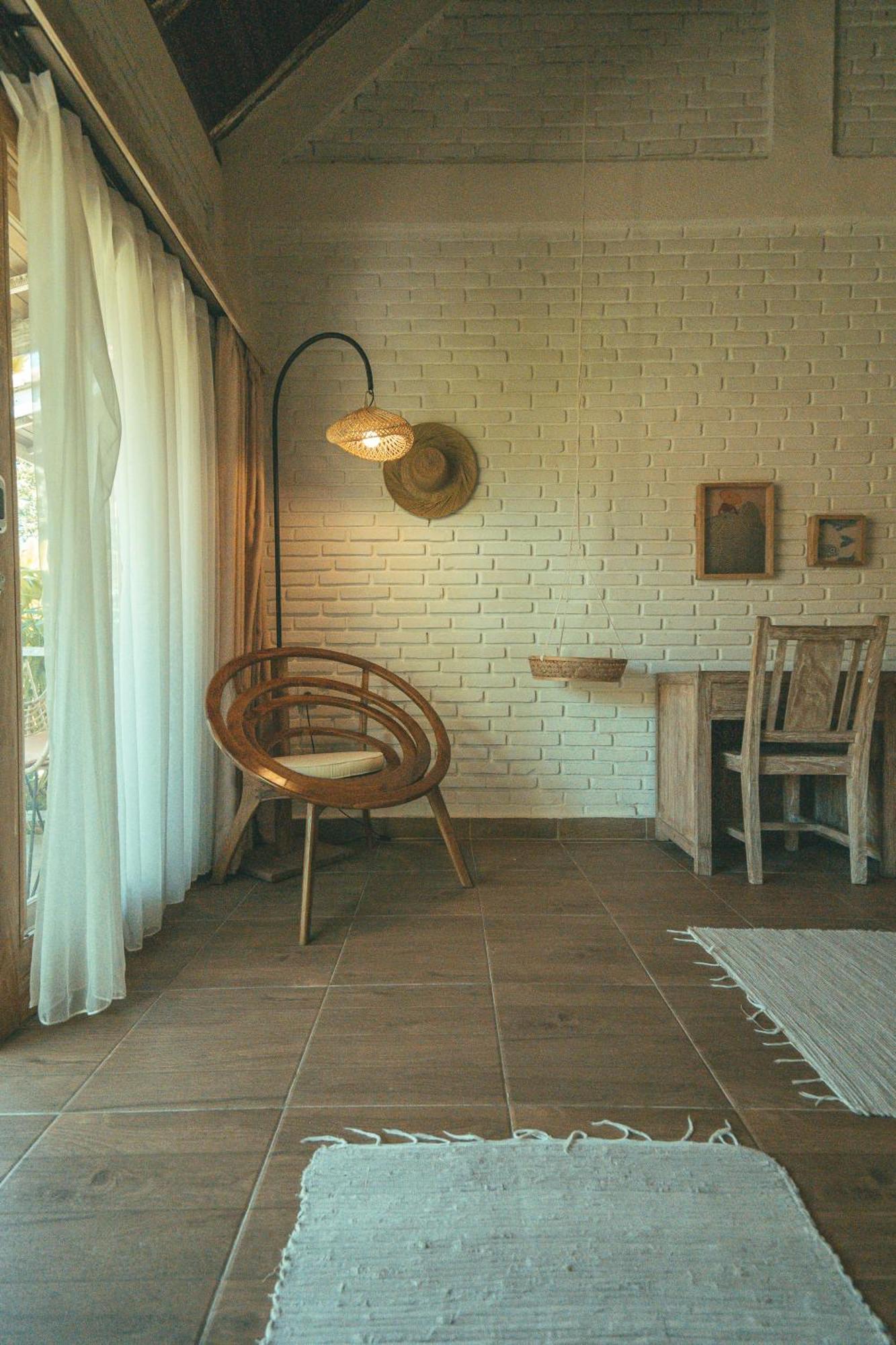 Cari Surf Camp & Studio'S Uluwatu  Luaran gambar